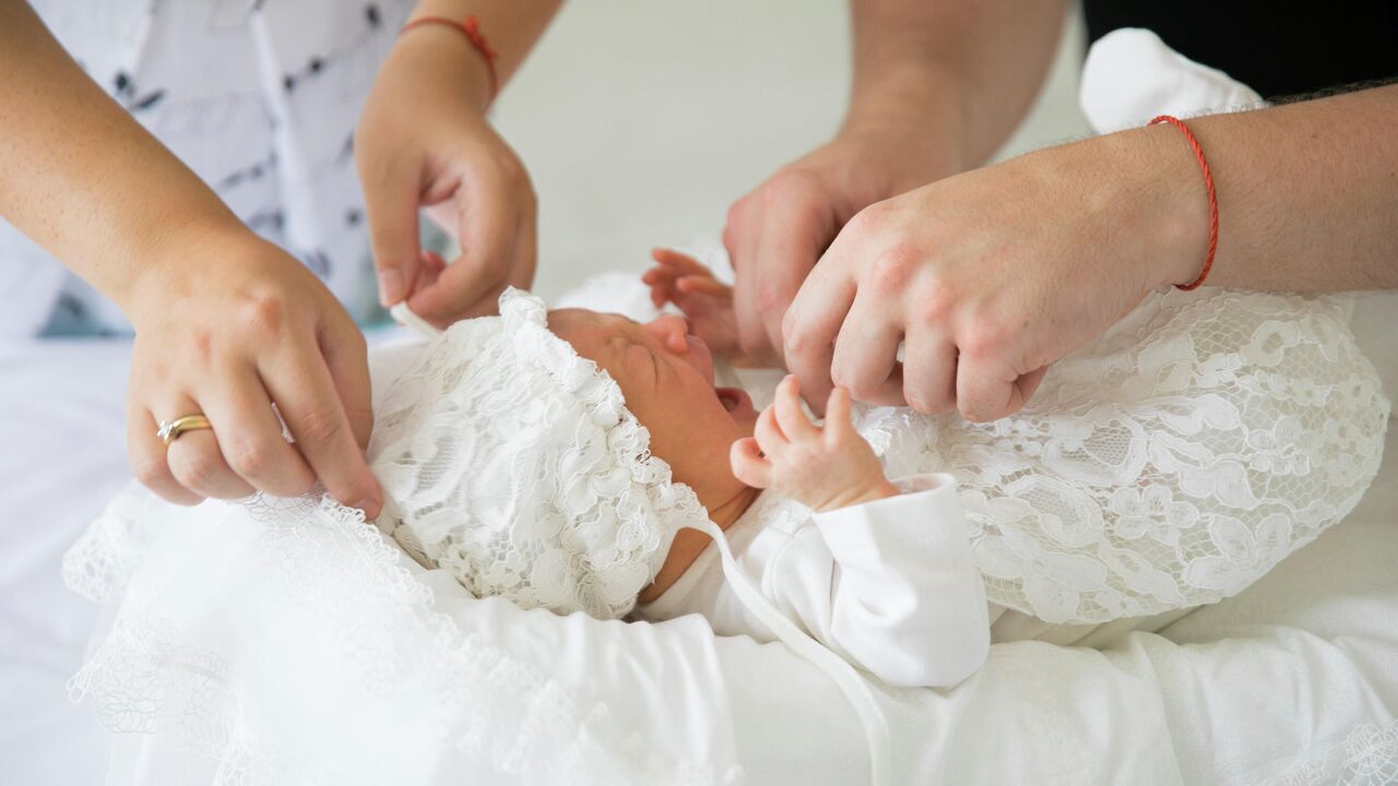 Кишечные колики у новорожденных и детей первого года жизни