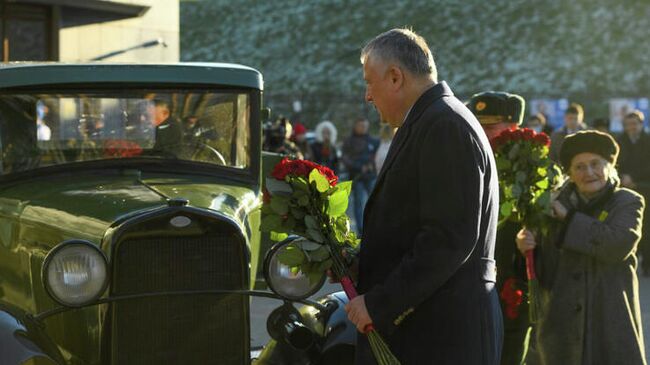 В Ленобласти открыли памятник в честь 80-летия Дороги жизни 