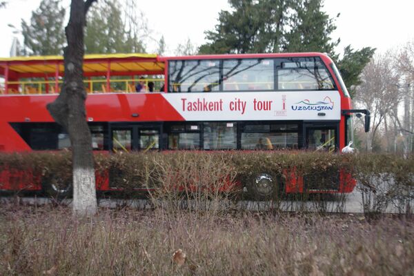 Туристический автобус в Ташкенте 