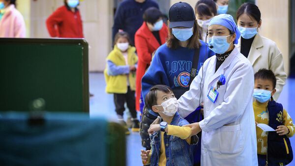 Дети готовятся к вакцинации от коронавируса 