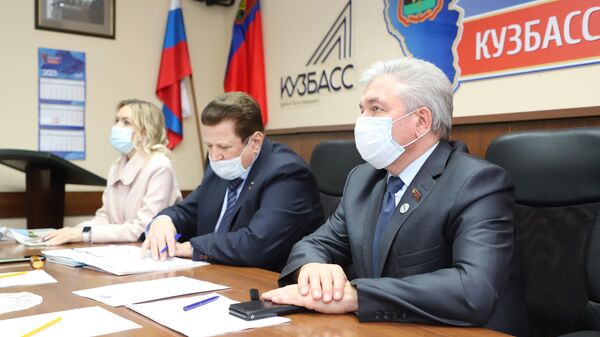 Депутаты Кузбасса на заседании Общественного совета