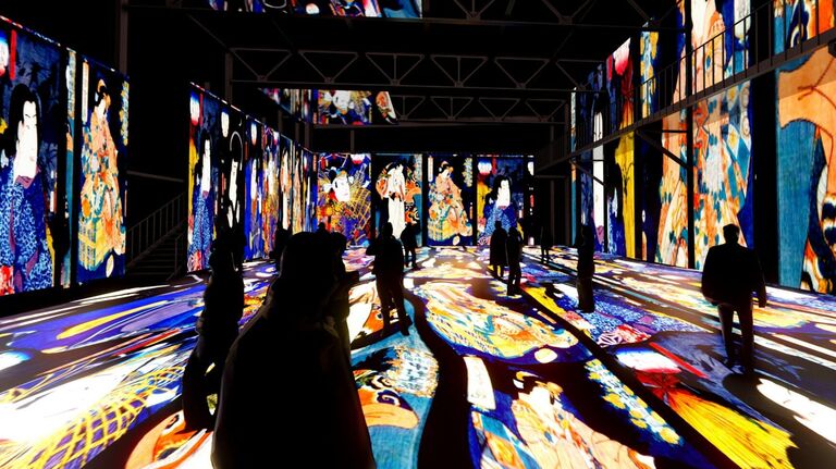 Мультимедиа-выставка Искусство Японии: от Хокусая до современности Мультимедиа-выставка Искусство Японии: от Хокусая до современности