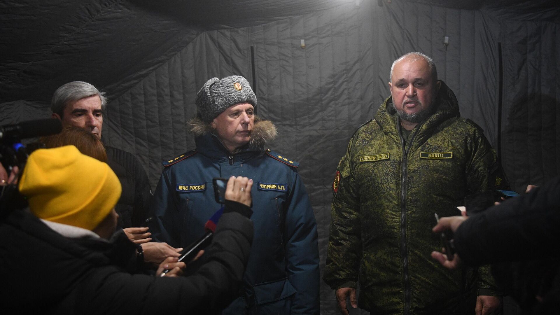 Acting Head of the Ministry of Emergency Situations Alexander Chupriyan and Governor of the Kemerovo Region Sergey Tsivilev answer journalists' questions in a temporary rescue camp near Listvyazhnaya mine - 1920, 11/26/2021