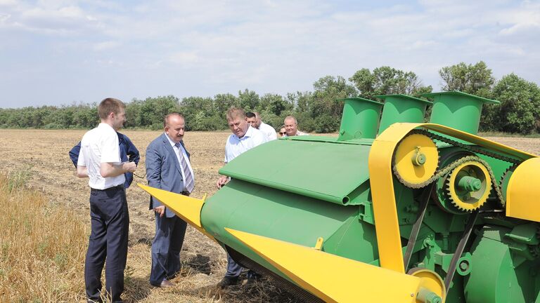 Новый агрегат для уборки урожая методом очеса на корню