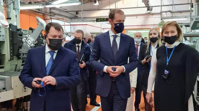 Денис Мантуров открыл в Тамбовской области производство обуви для армии