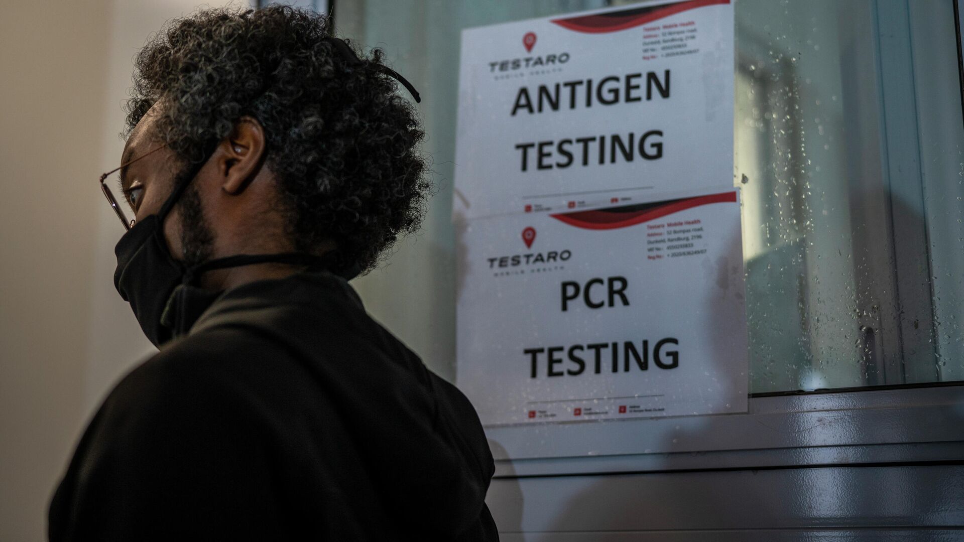 Пункт тестирования на COVID-19 в Йоханнесбурге, ЮАР0