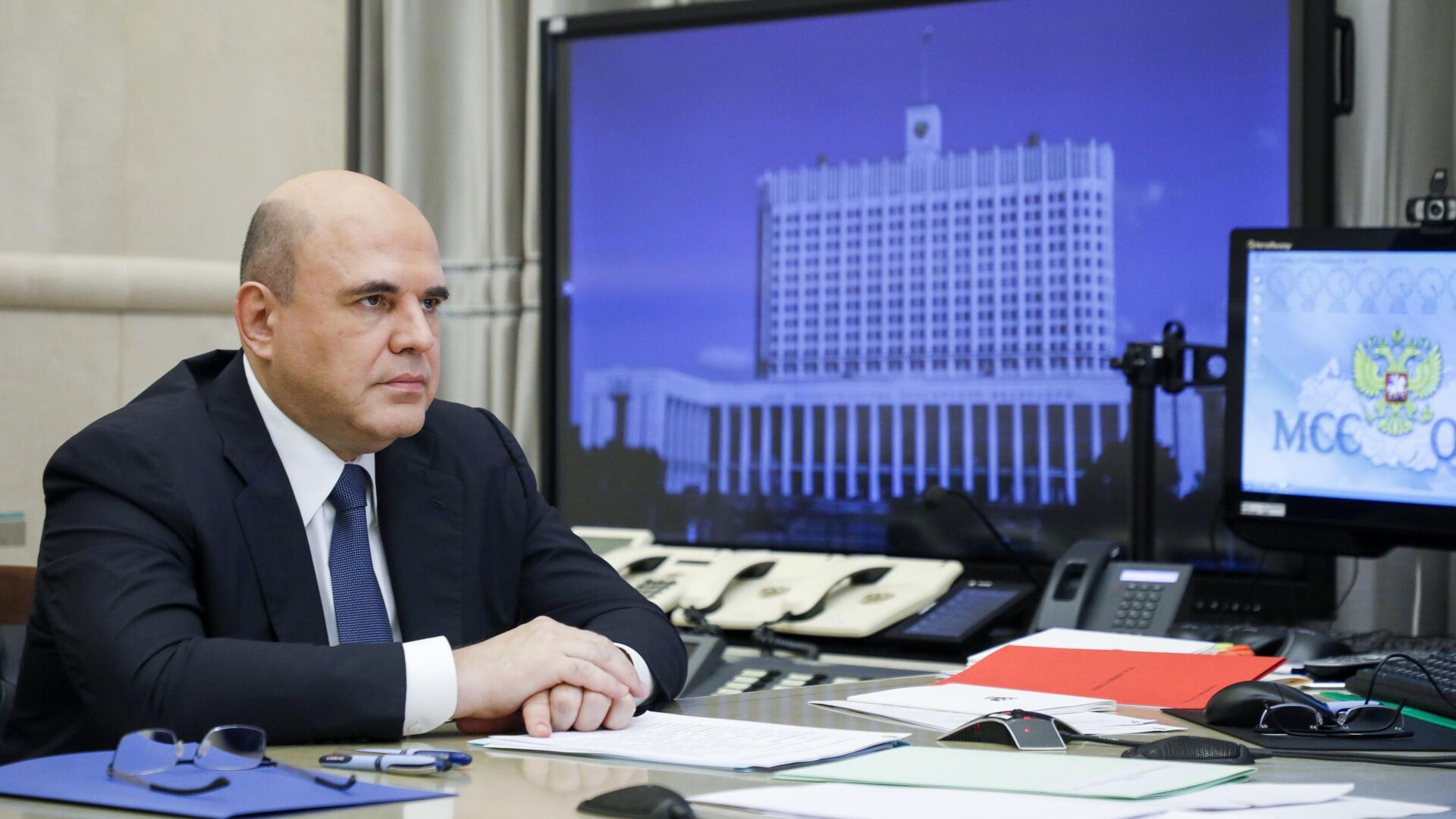 Председатель правительства РФ Михаил Мишустин проводит в режиме видеоконференции совещание с вице-премьерами РФ0