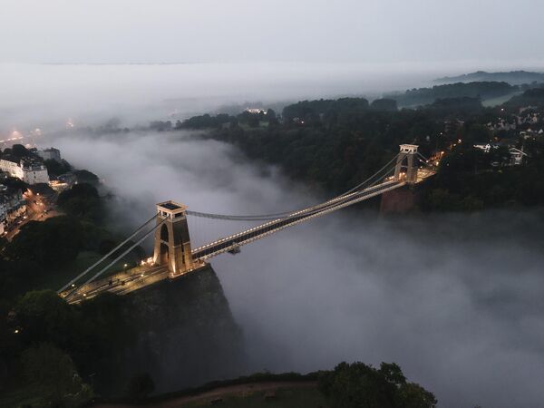 Работа фотографа Sam Binding Clifton Suspension Bridge, победившая в категории Историческая Англия в фотоконкурсе Historic Photographer of the Year 2021