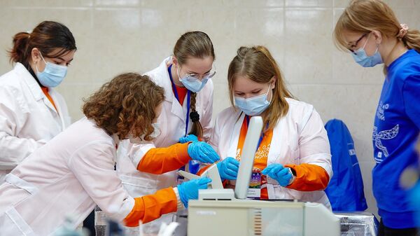 Школьники России изучают молекулярную диагностику и биотестирование