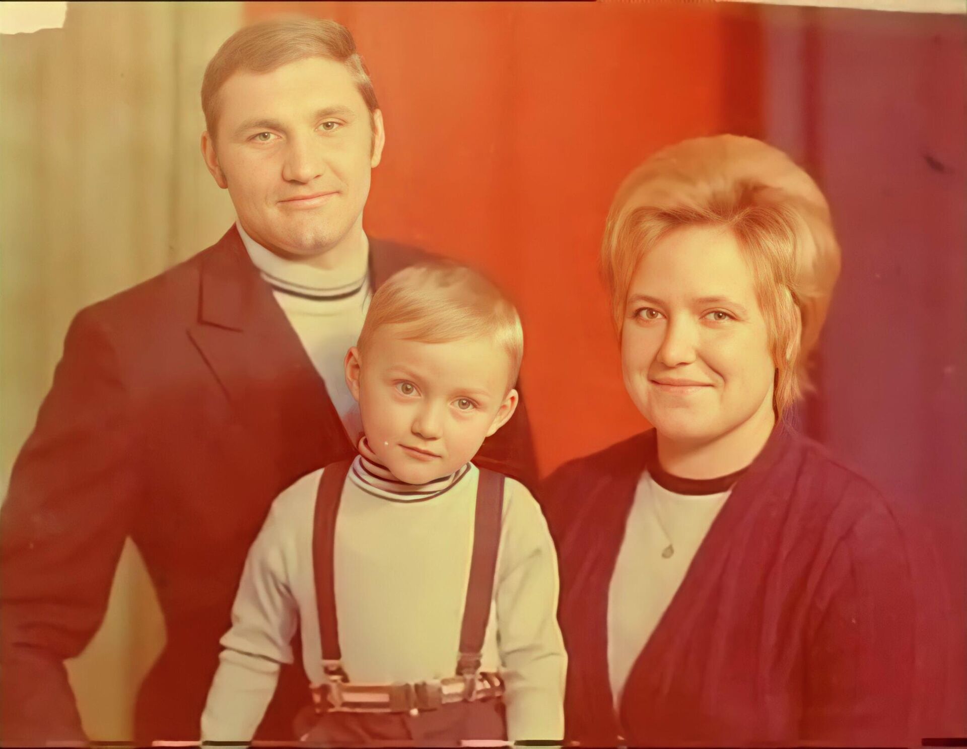 Алексей Баркалов с семьей - РИА Новости, 1920, 29.11.2021