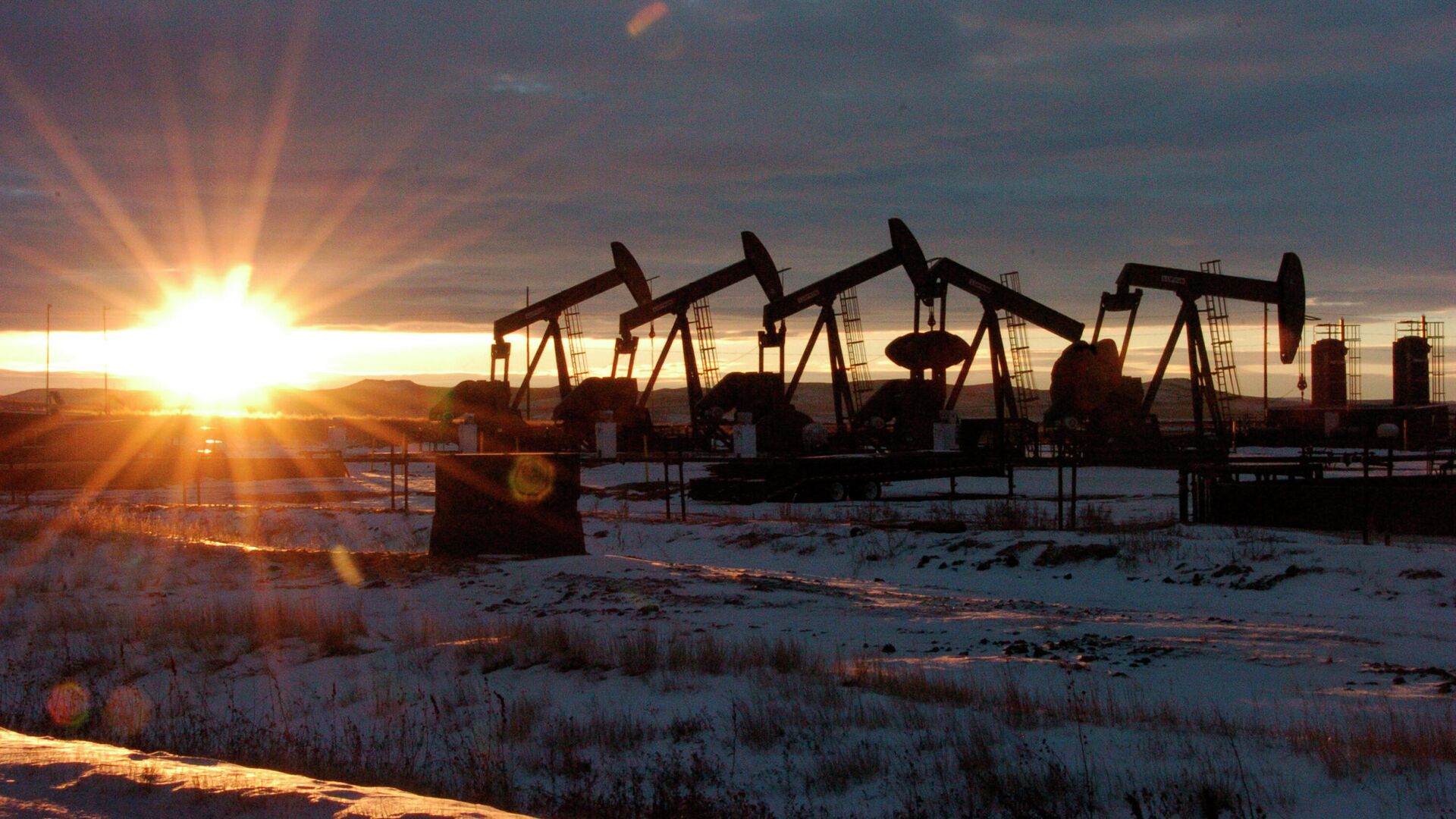 Добыча нефти в Северной Дакоте, США - РИА Новости, 1920, 01.04.2022