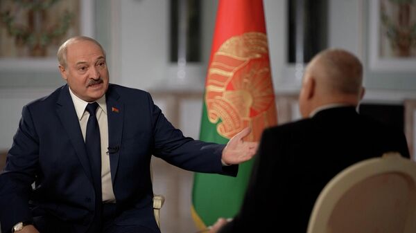  Лукашенко рассказал, почему Порошенко отказался от помощи Путина в восстановлении Донбасса
