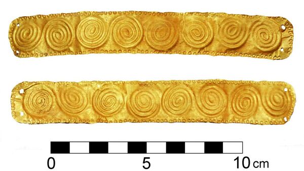 На Кипре найдены украшения, сделанные во время правления Нефертити 