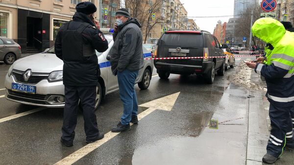 Место дорожного конфликта со стрельбой в Тверском районе Москвы