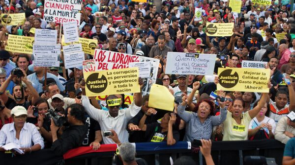 Демонстрация против коррупции во время Международного дня борьбы с коррупцией, Санто-Доминго
