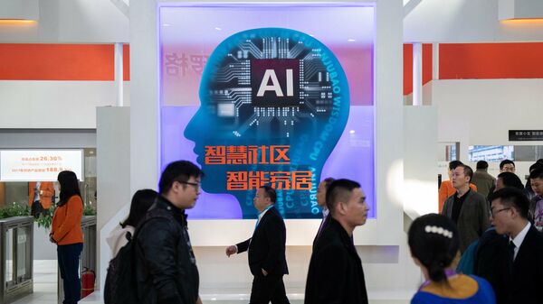 Cтенд с камерами видеонаблюдения с искусственным интеллектом и технологией распознавания лиц в выставочном центре в Пекине