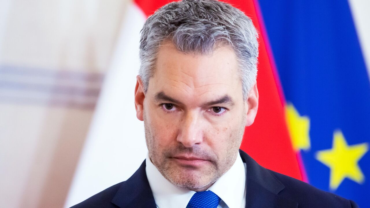 Канцлер Австрии ответил на призыв Зеленского о вступлении Украины в ЕС