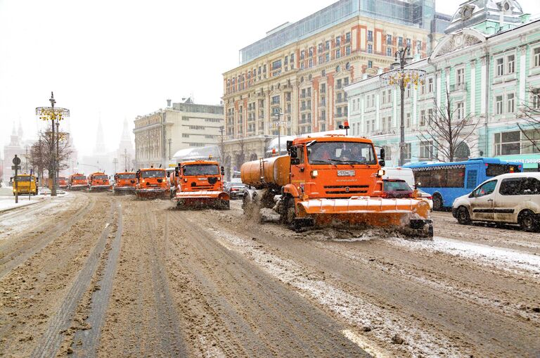 Уборка снега в Москве