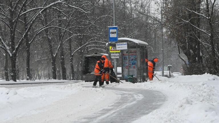 Снег в Москве