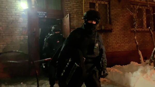 Саперы около дома подозреваемого в стрельбе в МФЦ на юго-востоке Москвы