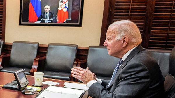 Онлайн саммит президентов России и США Владимира Путина и Джо Байдена