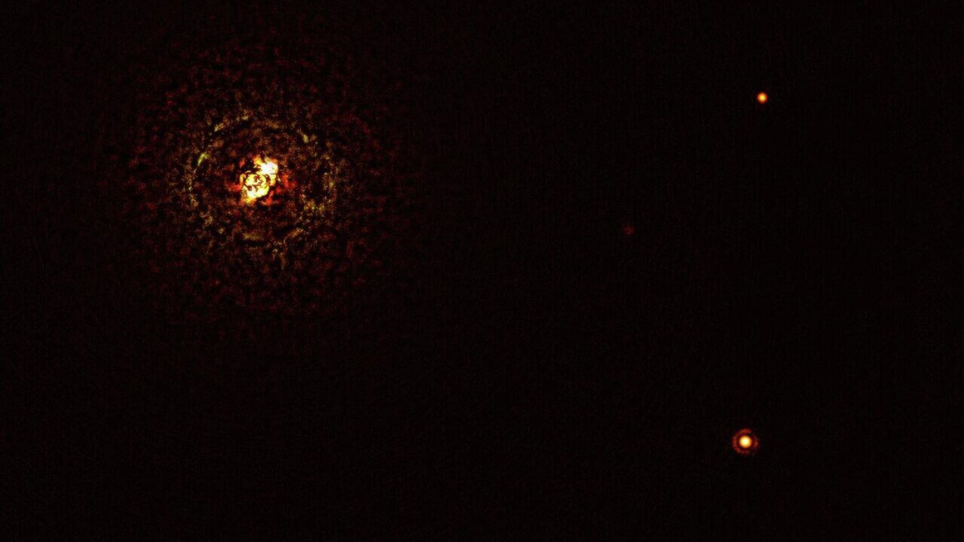 Самая массивная на сегодняшний день звездная пара b Центавра (слева) и ее планета-гигант b Центавра b (справа внизу) - РИА Новости, 1920, 08.12.2021
