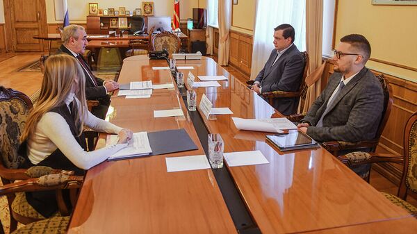 Встреча главы региона Алексея Островского с заместителем председателя Госдумы Сергеем Неверовым