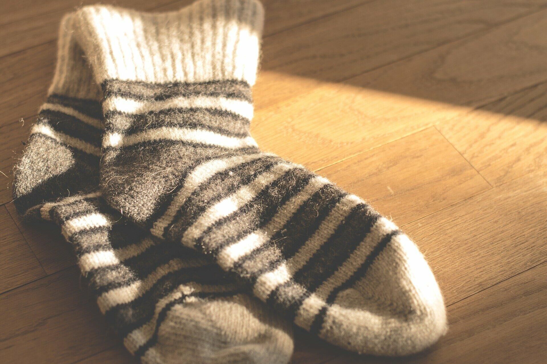 Вязаные носки из остатков пряжи | Пикабу