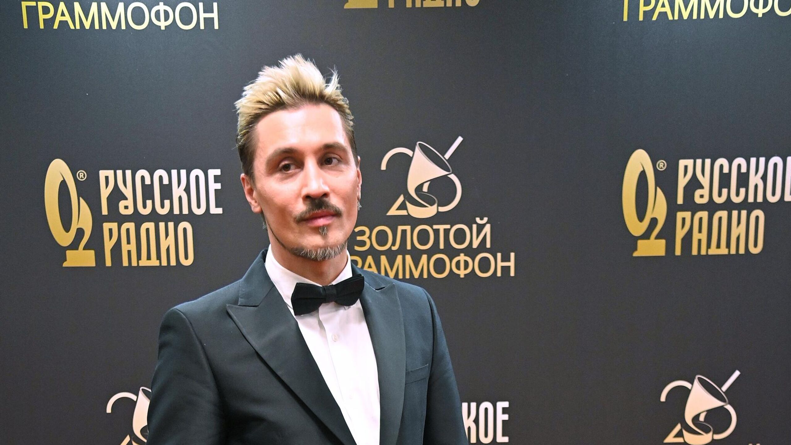 Билан золотой граммофон. Дима билан золотой граммофон. Золотой граммофон 2015 дима билан. Дима билан золотой граммофон 2014. Билан золотой граммофон.