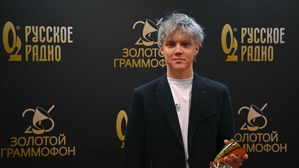 Певец и блогер Ваня Дмитриенко на XXVI церемонии вручения премии Золотой граммофон 