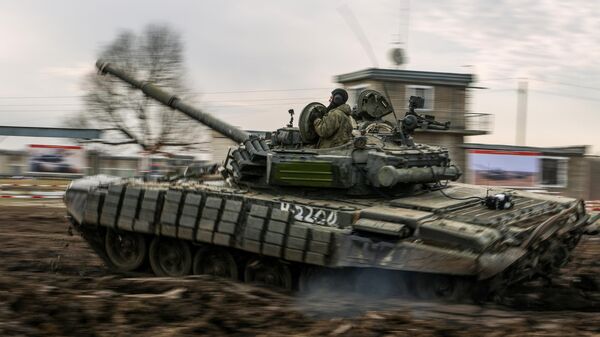Тренировка экипажей танка Т-72Б3