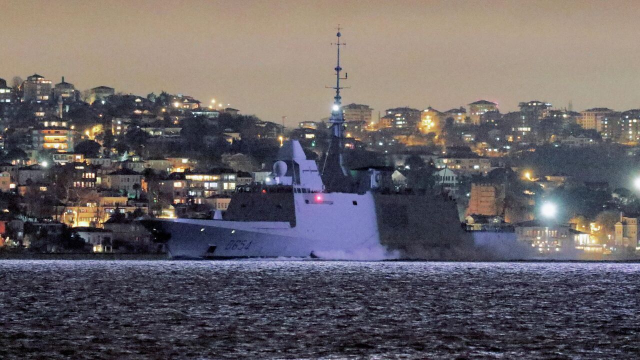 СМИ: в одесский порт зашел боевой корабль НАТО