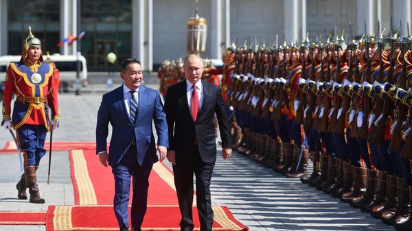 Президент РФ Владимир Путин и президент Монголии Халтмагийн Баттулга 