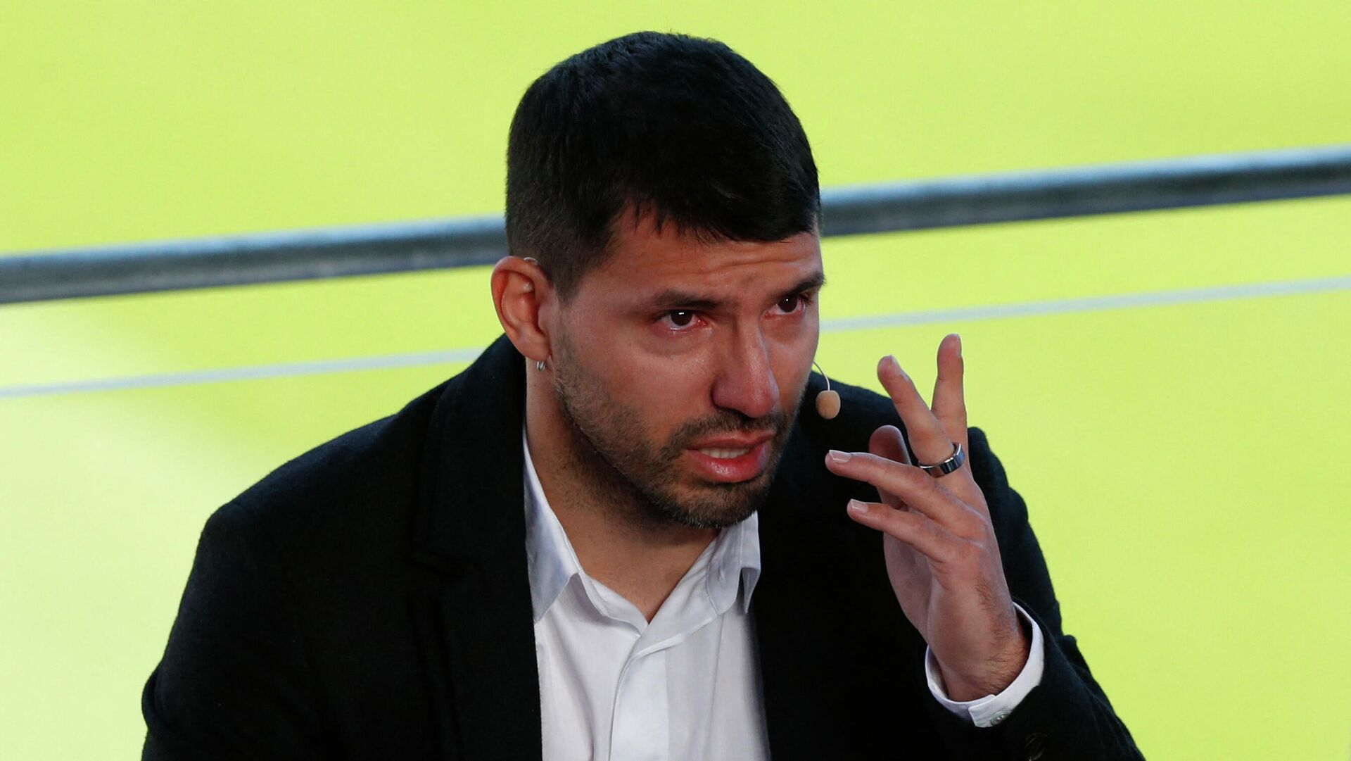 Серхио Агуэро завершил карьеру в 33 года из-за проблем с сердцем - РИА Новости Спорт, 15.12.2021