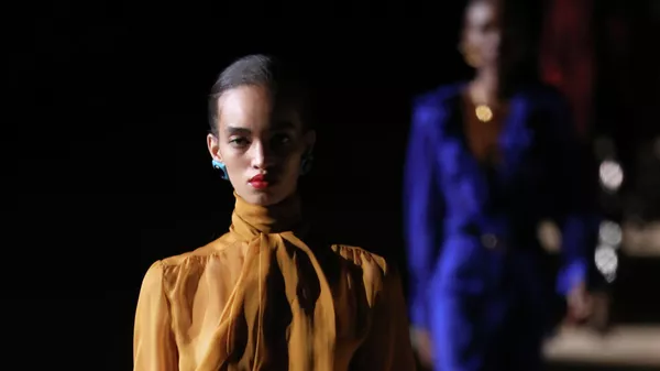 Коллекция Saint Laurent на Неделе моды в Париже