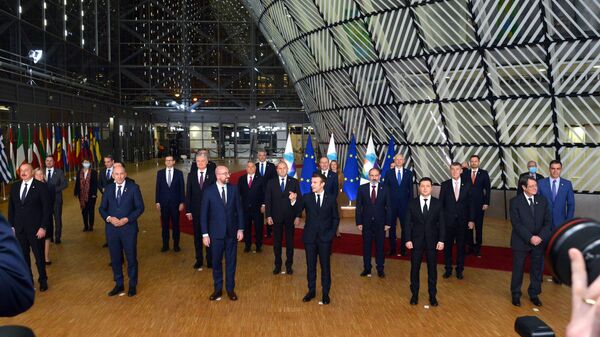 Церемония фотографирования участников саммита программы Европейского союза Восточное партнерство в Брюсселе