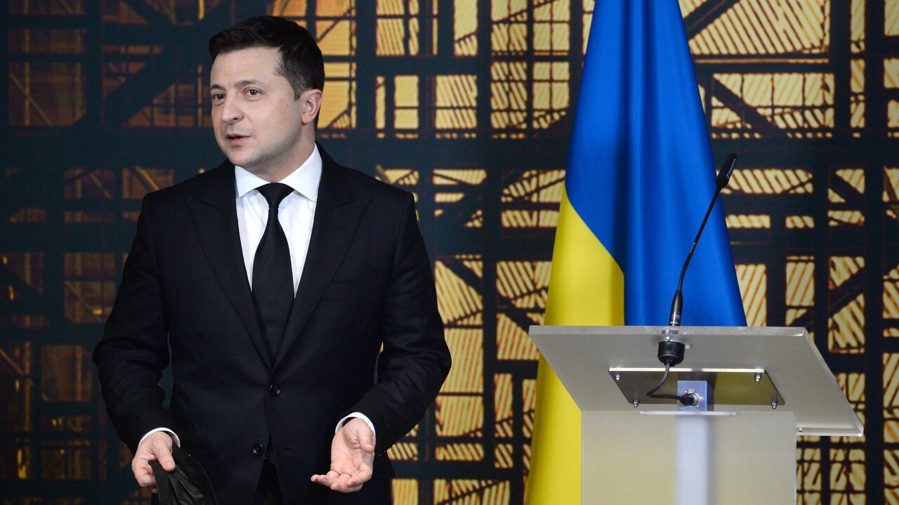Зеленский ввел ограничения на высказывания о внешней политике Украины
