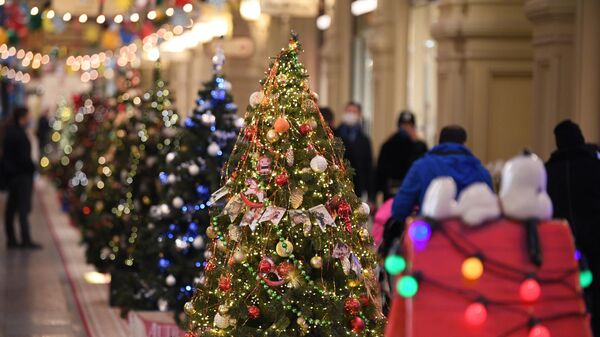 Выставка Новогодние елки в ГУМе на Красной площади