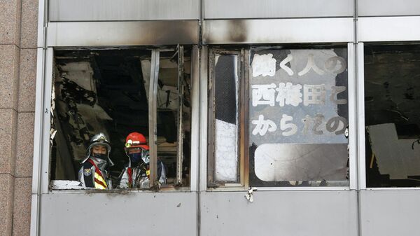 Последствия пожара в здании в японском городе Осака
