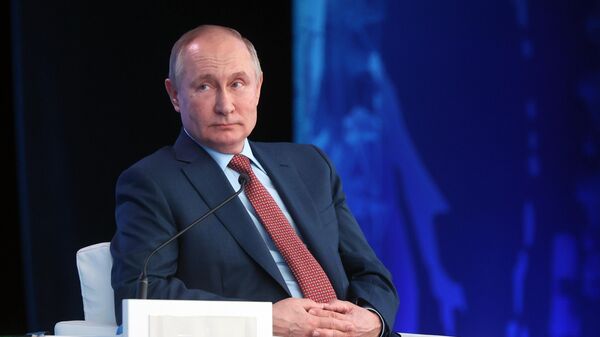 Президент РФ Владимир Путин принимает участие в работе юбилейного XXX съезда Российского союза промышленников и предпринимателей