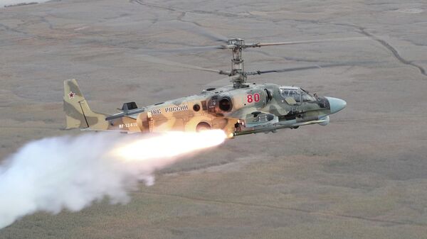 Пуск управляемой ракеты с борта вертолета Ка-52. Архивное фото