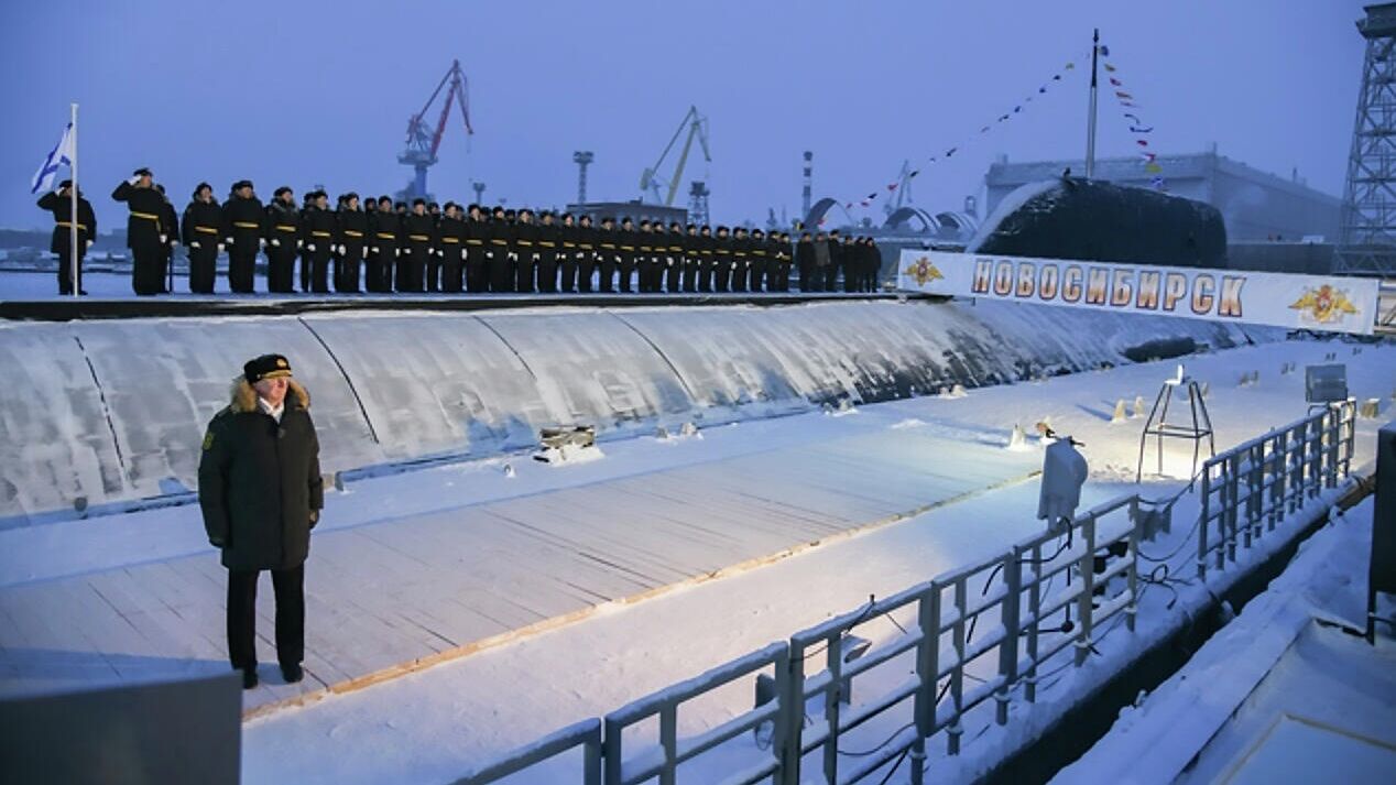 Торжественная церемония передачи Военно-морскому флоту АПЛ Новосибирск на заводе Севмаш в Северодвинске - РИА Новости, 1920, 21.12.2021