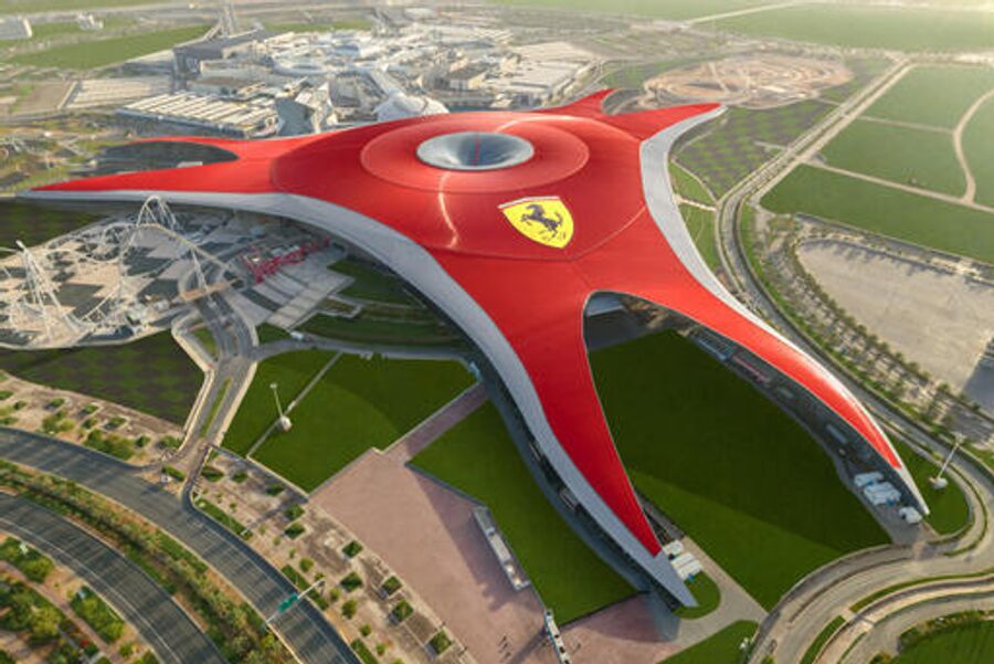 Ferrari Park в Абу-Даби, ОАЭ