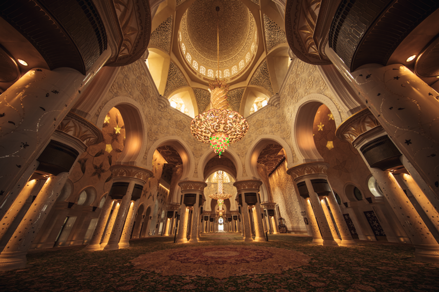 В мечети шейха Зайда, Абу-Даби, ОАЭ