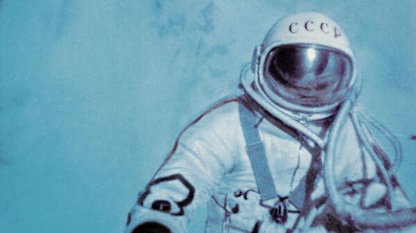 Алексей Леонов в открытом космосе. 18 марта 1965