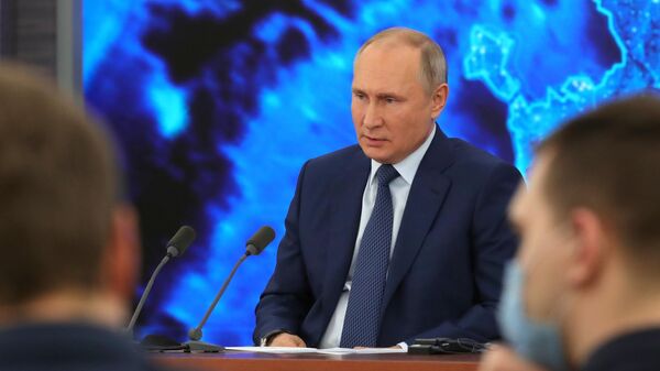 LIVE_РАДИО СПУТНИК: Ежегодная пресс-конференция Владимира Путина 