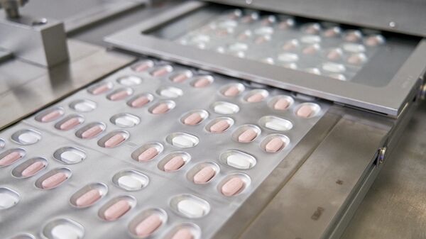 Таблетки от коронавируса Paxlovid компании Pfizer