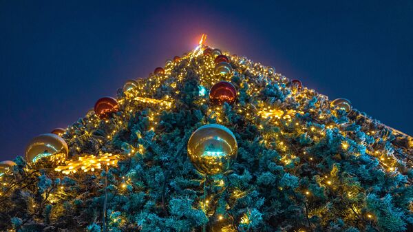Новогодняя елка на площади Ленина в Якутске