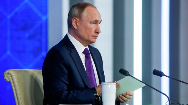 Путин поддержал идею присвоить Астрахани звание "Город трудовой доблести"