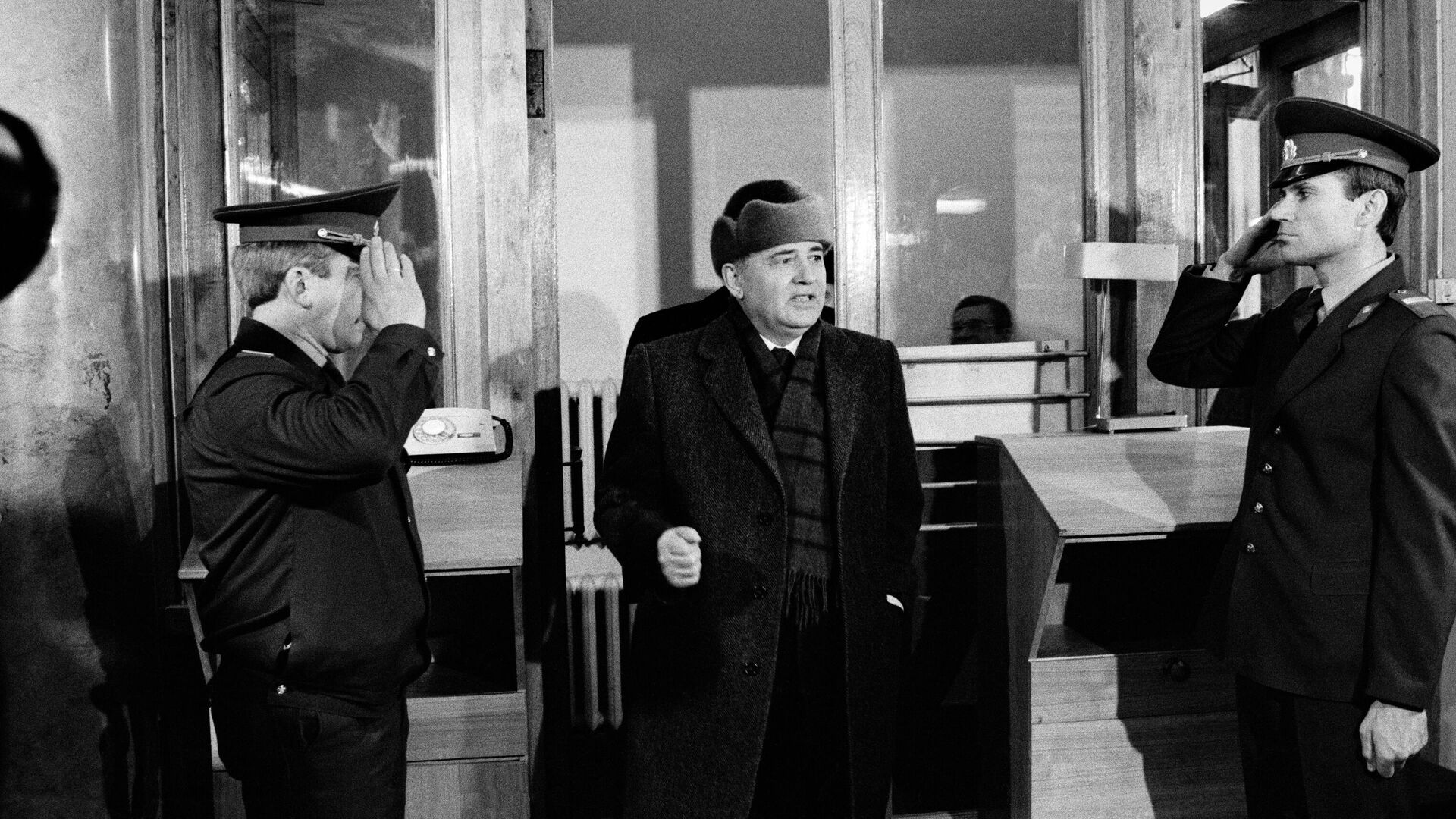 Первый день в Горбачев-фонде после отставки - РИА Новости, 1920, 25.12.2021